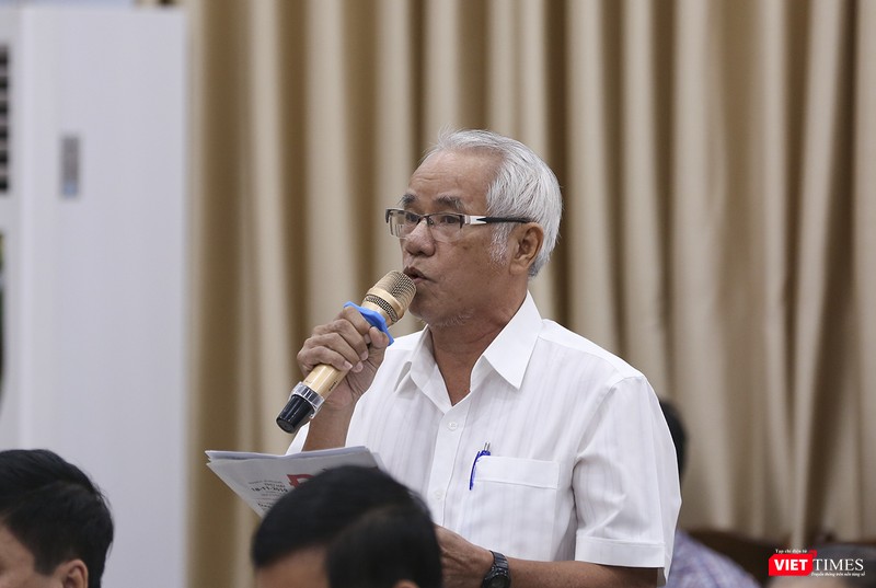 Cử tri Nguyễn Hùng đặt câu hỏi về quyết định của Đà Nẵng trước những quan điểm trái chiều trong xây dựng cảng Liên Chiểu Cử tri Nguyễn Hùng đặt câu hỏi về quyết định của Đà Nẵng trước những quan điểm trái chiều trong xây dựng cảng Liên Chiểu