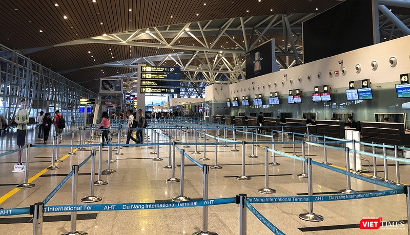 Sân bay quốc tế Đà Nẵng văng khách do lệnh cấm nhập cảnh đối với du khách Trung Quốc và các vùng có dịch vào Việt Nam. Sân bay quốc tế Đà Nẵng văng khách do lệnh cấm nhập cảnh đối với du khách Trung Quốc và các vùng có dịch vào Việt Nam.
