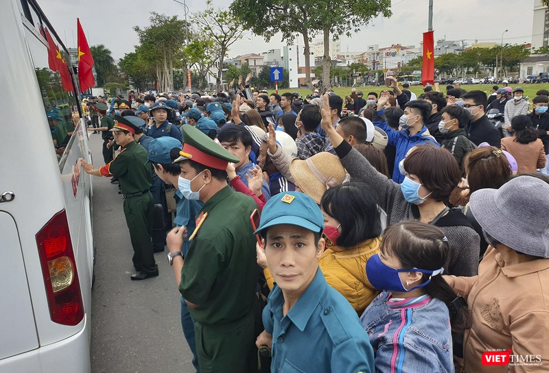 Bịn rịn Bịn rịn