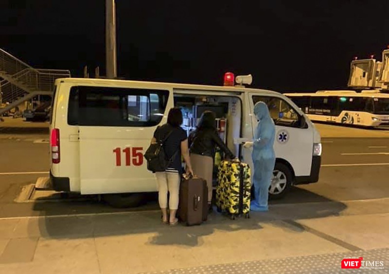 Các trường hợp thân nhiệt cao, có biểu hiện nghi nhiễm sẽ được cách ly, vận chuyển về bệnh viện để cách ly và điều trị Các trường hợp thân nhiệt cao, có biểu hiện nghi nhiễm sẽ được cách ly, vận chuyển về bệnh viện để cách ly và điều trị