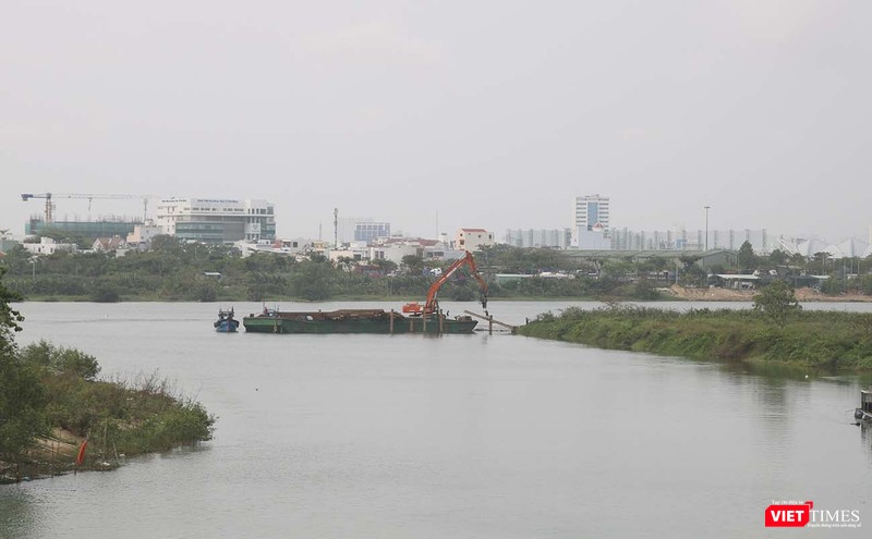 Đập ngăn mặn thứ 2 trên sông Cẩm Lệ đang được Dawaco khẩn trương thi công Đập ngăn mặn thứ 2 trên sông Cẩm Lệ đang được Dawaco khẩn trương thi công