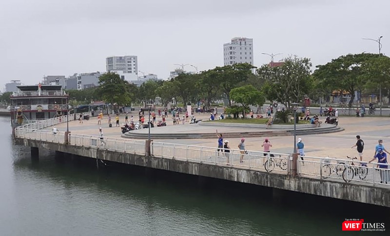 Khu công viên bờ Tây càu Rông, TP Đà Nẵng