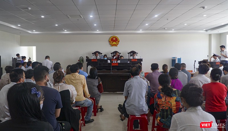 Phiên tòa sơ thẩm xét xử tranh chấp hợp đồng môi giới tại dự án Hera Complex Riverside do TAND quận Hải Châu xét xử công khai hôm 30/5