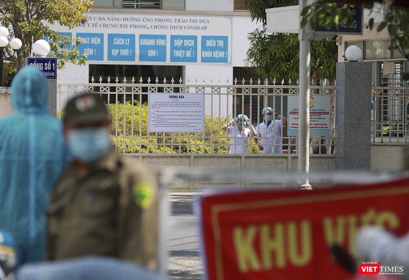 Các bác sĩ bên trong Bệnh viện C Đà Nẵng