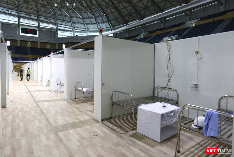 Các buồng bệnh đã được lắp đặt giường tủ