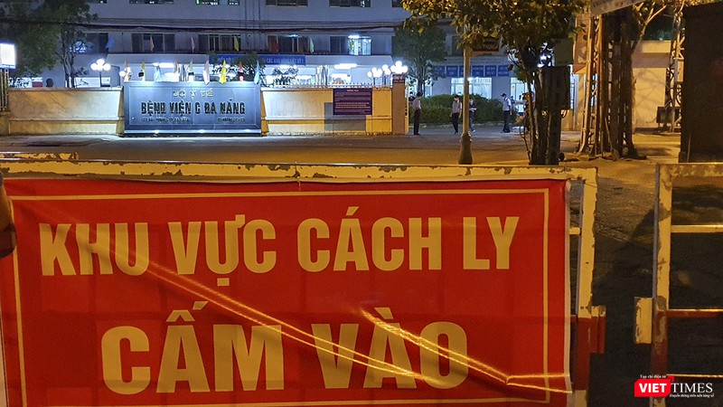Tuy nhiên, khu vực vẫn hạn chế người qua lại Tuy nhiên, khu vực vẫn hạn chế người qua lại