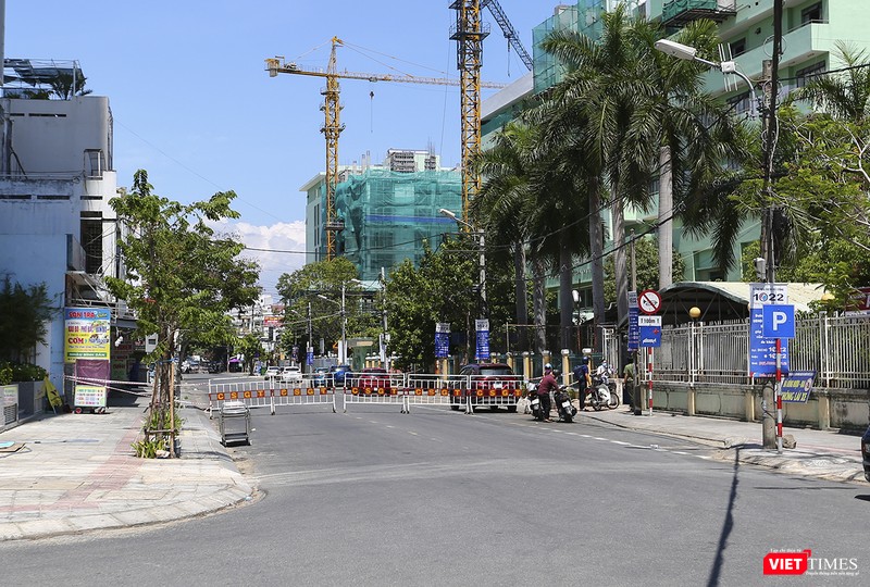 Giám sát chặt chẽ Giám sát chặt chẽ