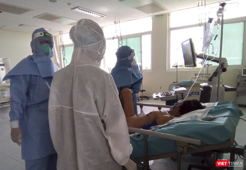 Các bệnh nhân có bệnh nền nặng đang phải thở máy Các bệnh nhân có bệnh nền nặng đang phải thở máy