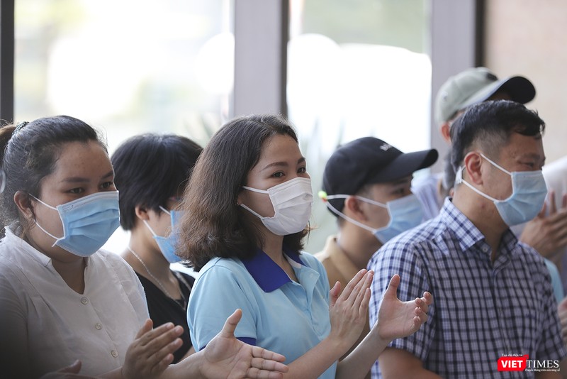 Niềm vui ngày trở về