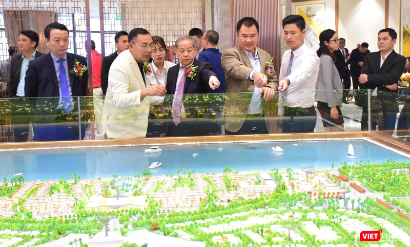 Lãnh đạo tỉnh Thừa Thiên Huế tham quan dự án bất động sản trên địa bàn Lãnh đạo tỉnh Thừa Thiên Huế tham quan dự án bất động sản trên địa bàn