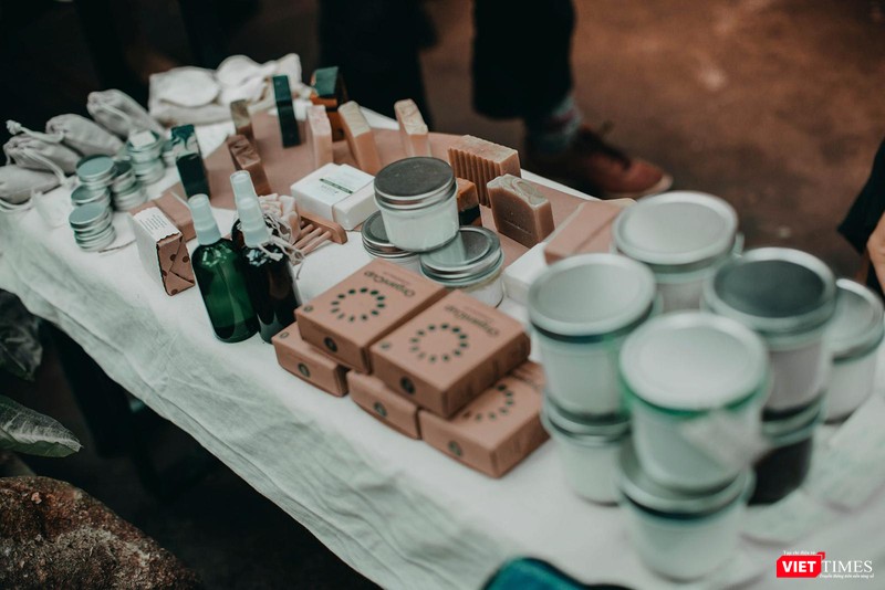 Thêm những sản phẩm sản xuất bằng thủ công