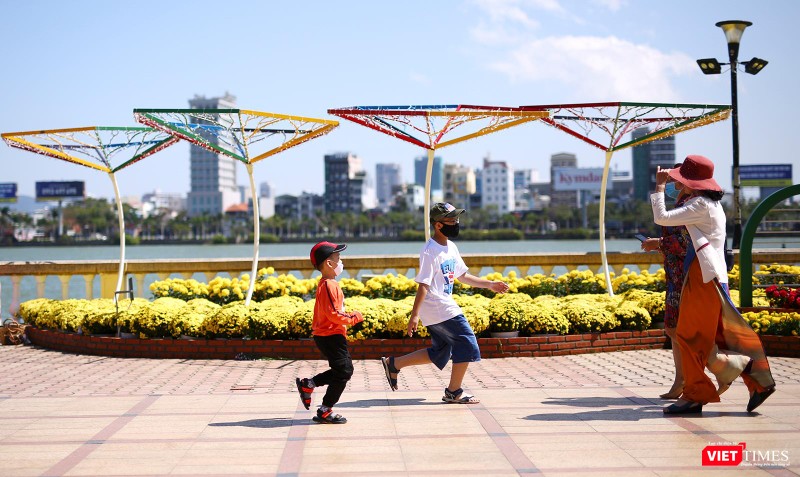 Xuân mới đã về