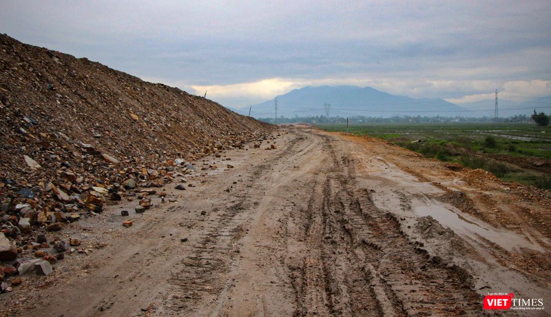 Dự án đường vành đai phía Tây TP Đà Nẵng đang thi công dở dang, chậm tiến độ Dự án đường vành đai phía Tây TP Đà Nẵng đang thi công dở dang, chậm tiến độ
