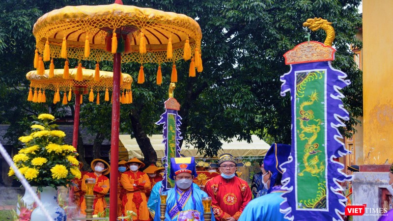 Nghi lễ chuẩn bị hạ Cây nêu ở Thế Miếu