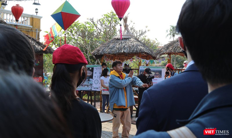 Biểu diễn nghệ thuật đường phố