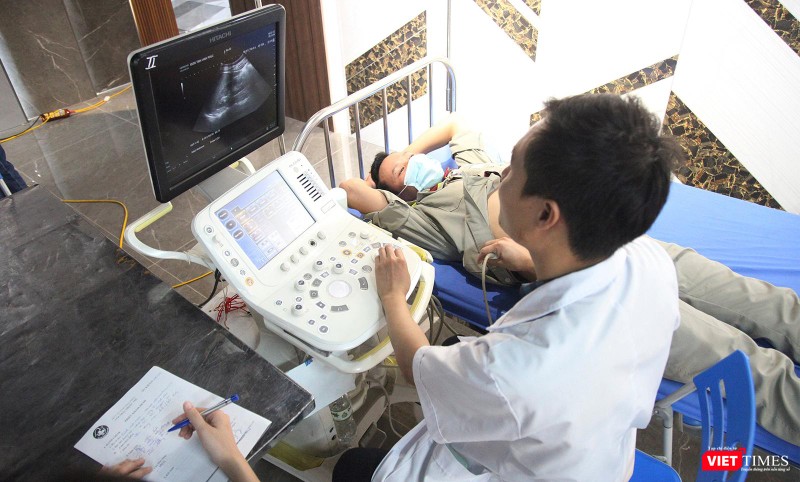 Siêu âm kiểm tra sức khỏe cho công nhân