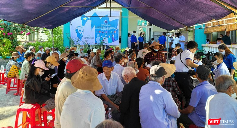 Công tác thăm khám được tổ chức chu đáo