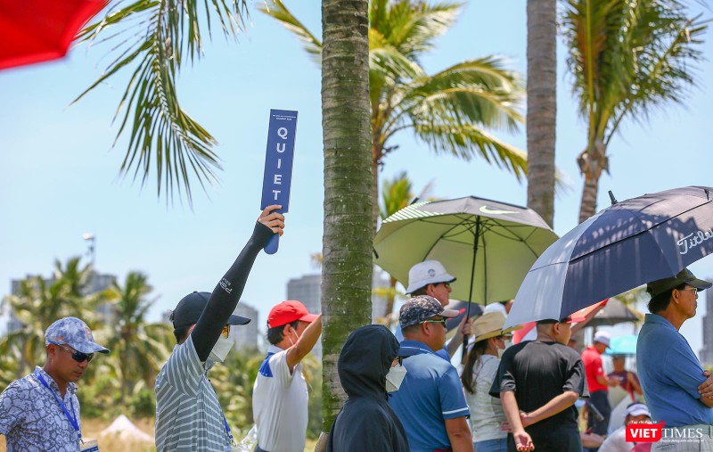 Giữ yên lặng là điều cần thiết trước mỗi cú đánh