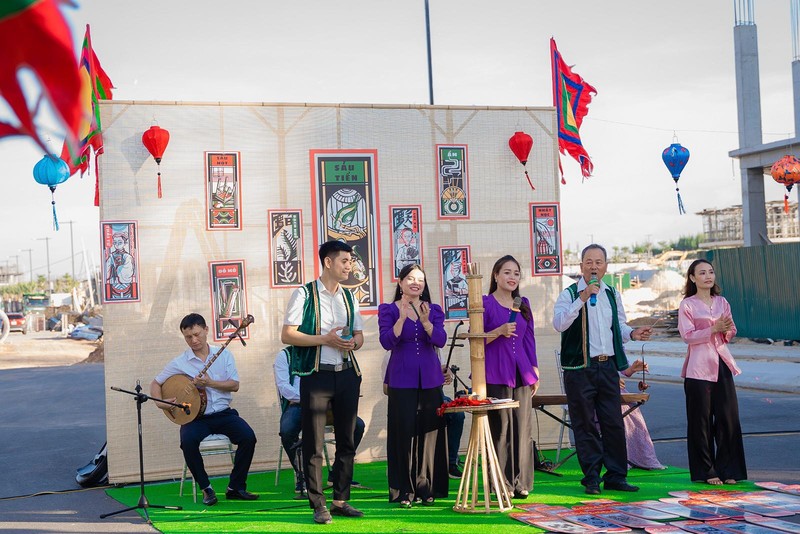 Hát bài chòi tại kinh đô giải trí toàn cầu Regal Legend