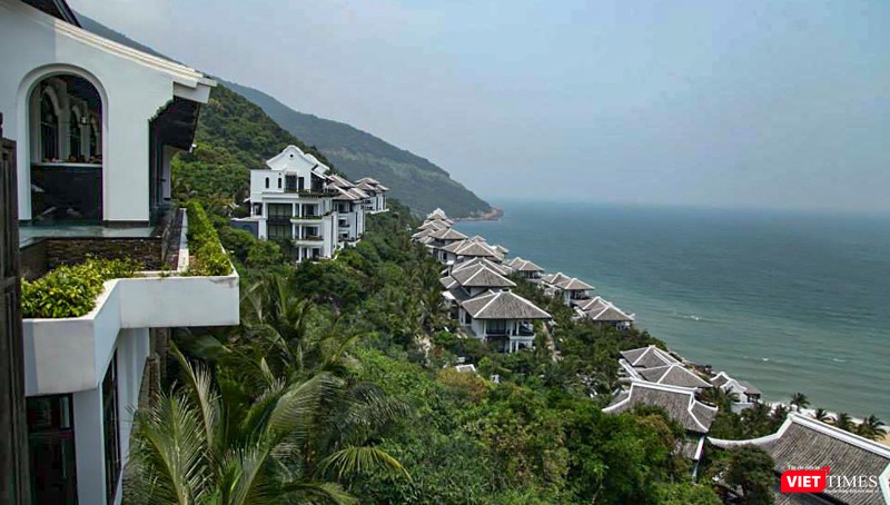 Khu nghỉ dưỡng InterContinental Danang Sun Peninsula Resort được vinh danh 4 giải thưởng danh giá bao gồm: Asia’s Leading Luxury Resort 2022, Asia’s Leading Green Resort 2022, Asia ‘s Leading Luxury Hotel Villa 2022, Vietnam ‘s Leading Luxury Resort 2022. Khu nghỉ dưỡng InterContinental Danang Sun Peninsula Resort được vinh danh 4 giải thưởng danh giá bao gồm: Asia’s Leading Luxury Resort 2022, Asia’s Leading Green Resort 2022, Asia ‘s Leading Luxury Hotel Villa 2022, Vietnam ‘s Leading Luxury Resort 2022.