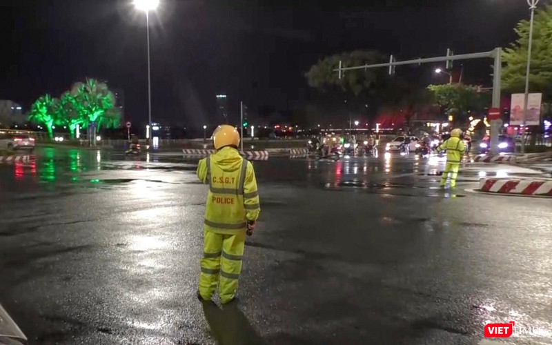 Lực lượng CSGT triển khai lực lượng sẵn sàng phương án ứng phó khi bão đổ bộ