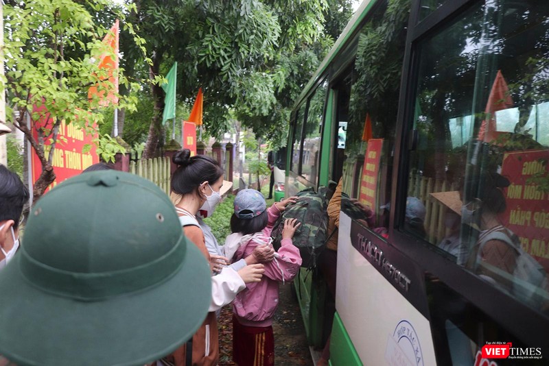 Người dân ở vùng xung yếu được di dời Người dân ở vùng xung yếu được di dời