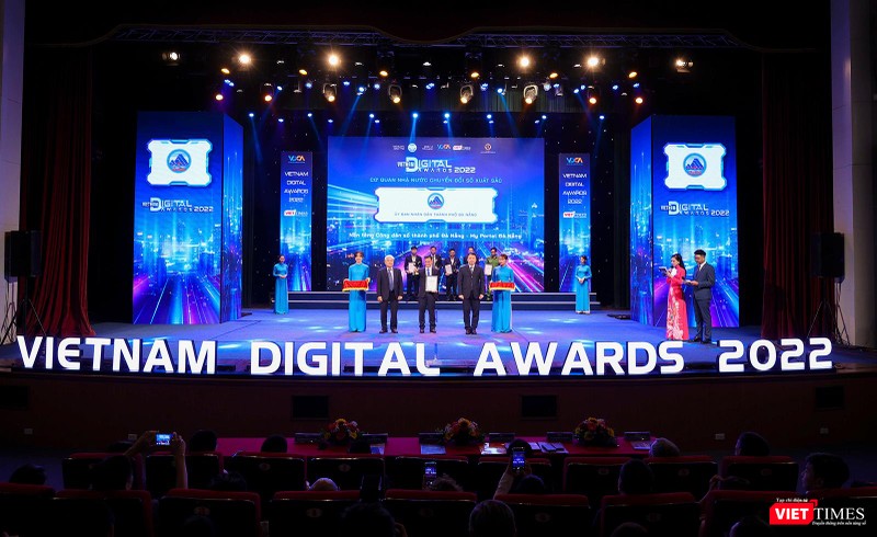 Quang cảnh lễ trao Giải thưởng &apos;&apos;Chuyển đổi số Việt Nam&apos;&apos;– Vietnam Digital Awards năm 2022