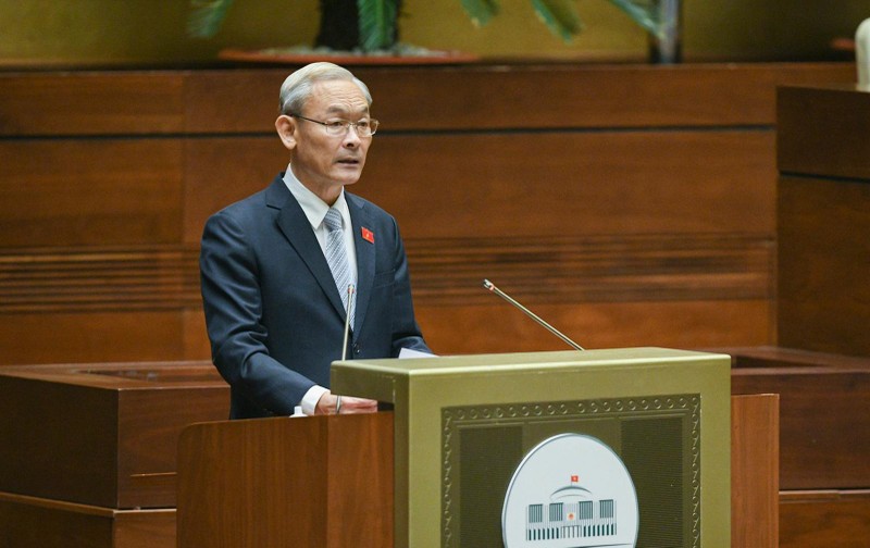 Chủ nhiệm Ủy ban Tài chính-Ngân sách Nguyễn Phú Cường trình bày báo cáo thẩm tra tại kỳ họp (ảnh SKĐS) Chủ nhiệm Ủy ban Tài chính-Ngân sách Nguyễn Phú Cường trình bày báo cáo thẩm tra tại kỳ họp (ảnh SKĐS)