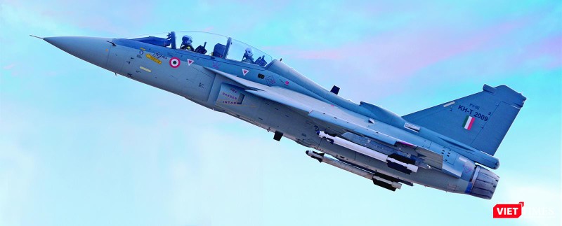 Máy bay chiến đấu hạng nhẹ - Tejas Mk-1Trainer
