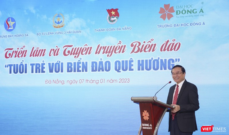 Ông Lương Minh Sâm - Chủ tịch Hội đồng trường ĐH Đông Á phát biểu khai mạc