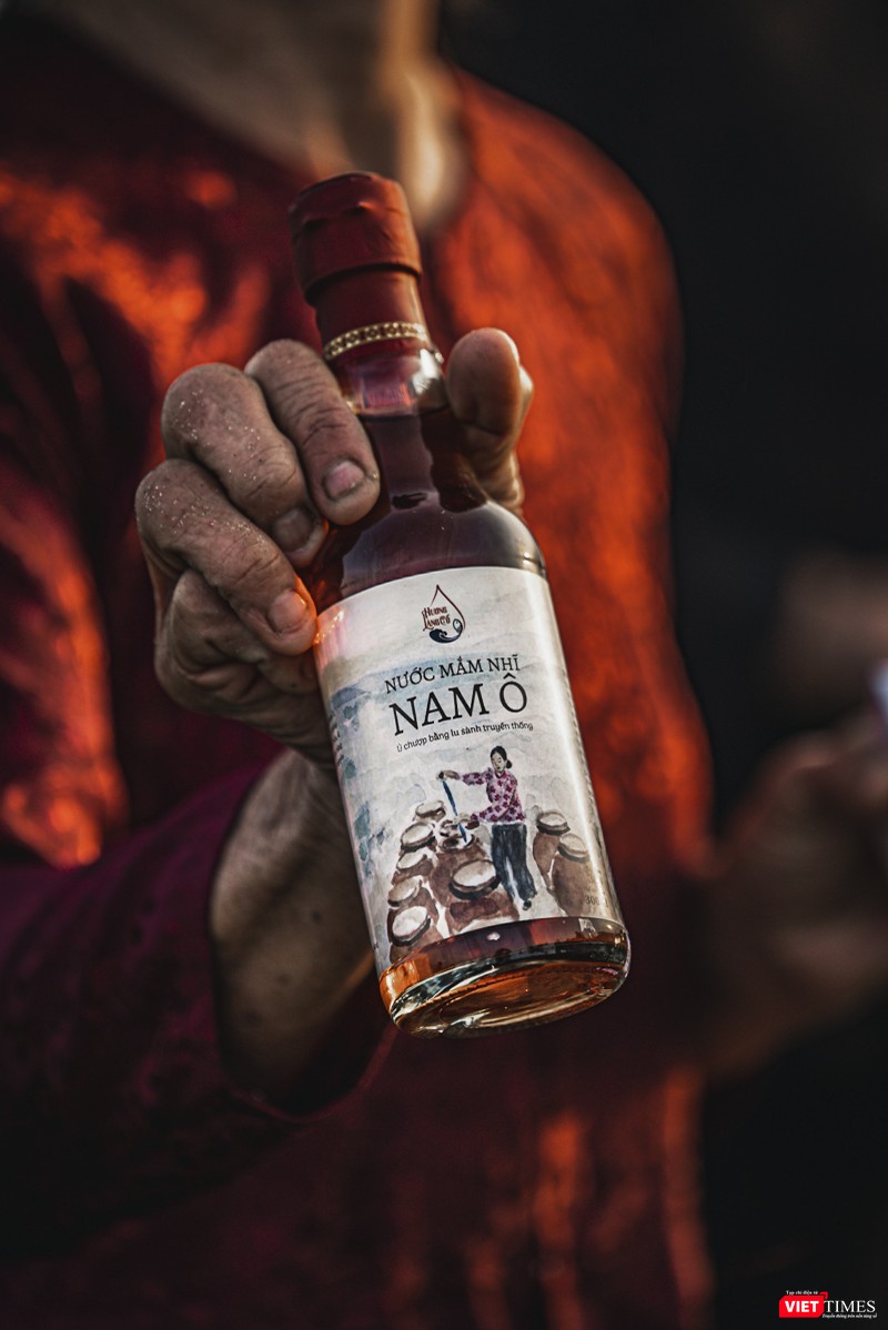 Nước mắm làng cổ Nam Ô