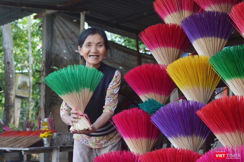 Nghệ nhân Làng hương Xuân Thuỷ