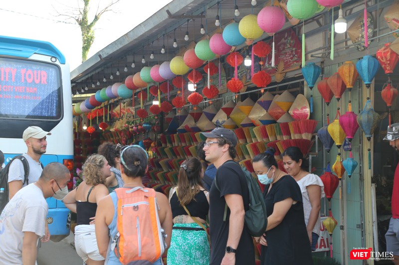 Không chỉ khách trong nước và cả du khách nước ngoài