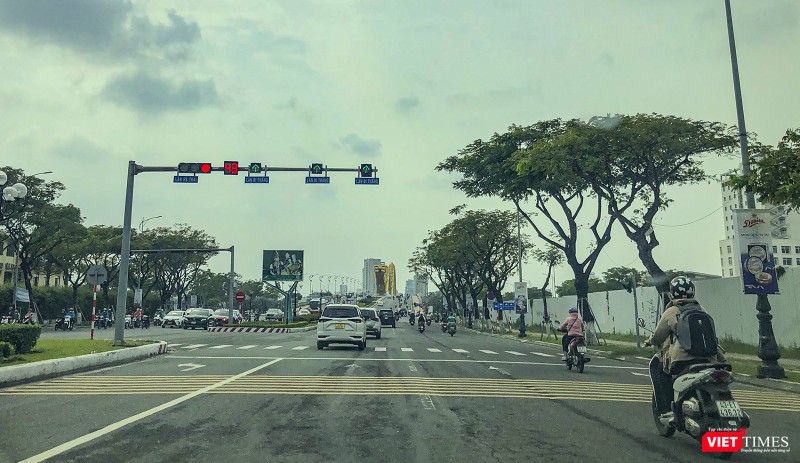 Nút giao thông phía Đông cầu Rồng, TP. Đà Nẵng