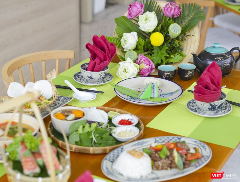 Ẩm thực Việt Nam tại nhà hàng Veranda Vietnamese - Grand Mercure Danang Ẩm thực Việt Nam tại nhà hàng Veranda Vietnamese - Grand Mercure Danang