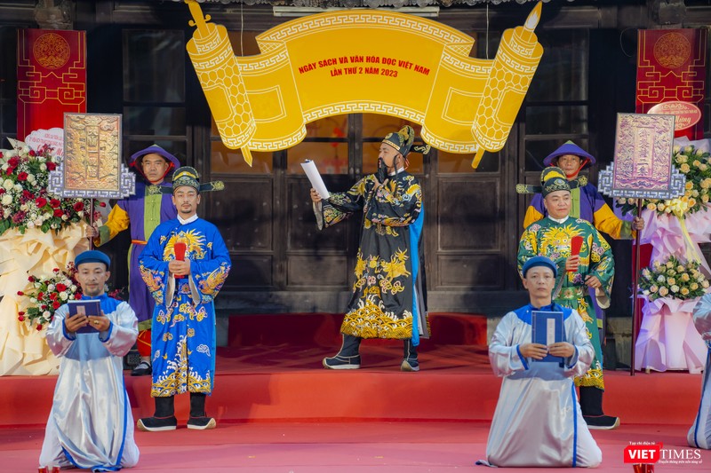 Tiết mục khai mạc Ngày Sách và Văn hóa đọc Việt Nam lần thứ hai tại Huế