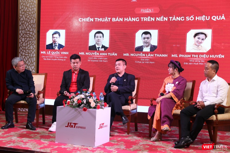 Ông Nguyễn Lâm Thanh - Phó Chủ tịch Hội Truyền thông số Việt Nam, Đại diện TikTok Việt Nam chia sẻ tại hội thảo Ông Nguyễn Lâm Thanh - Phó Chủ tịch Hội Truyền thông số Việt Nam, Đại diện TikTok Việt Nam chia sẻ tại hội thảo