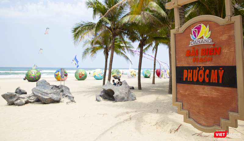 Bãi biển Phước Mỹ rực rỡ sắc màu