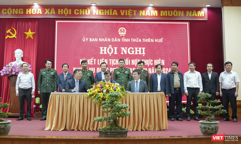 Đại diện các cơ quan ký kết liên tịch phối hợp thực hiện nhiệm vụ quốc phòng - an ninh năm 2024 vt-thua-thien-hue-ky-ket-1-2872.png