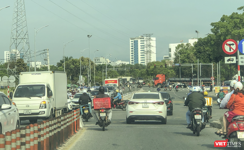 Nút giao thông phía Tây Bắc cầu Hoà Xuân (TP Đà Nẵng)