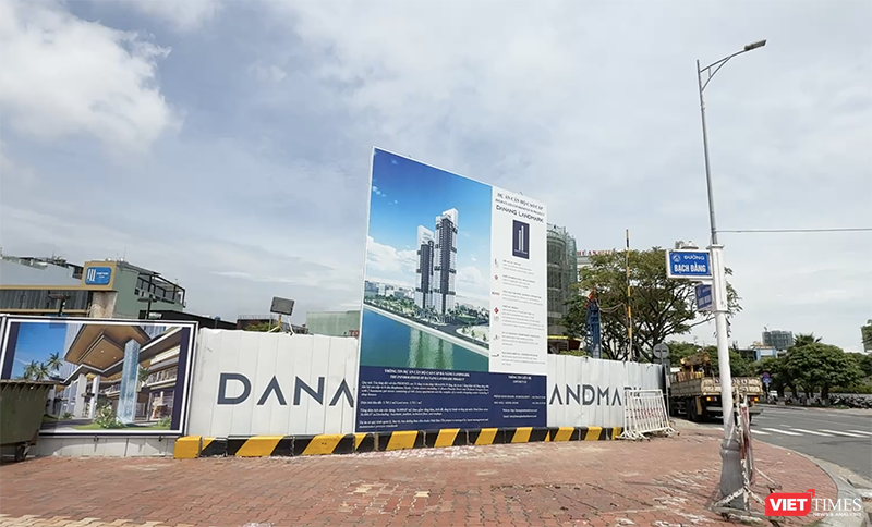 Tiếp đến là thương hiệu DIN Capital gắn với dự án Đà Nẵng Landmark nằm đối diện công viên APEC, đường Bạch Đằng. Dự án do Công ty CP Tập đoàn Đầu tư DIN Capital hợp tác đầu tư với Cosmos Housing để thực hiện, được kỳ vọng trở thành biểu tượng của Đà Nẵng. vt_thuong hieu bds 4.png