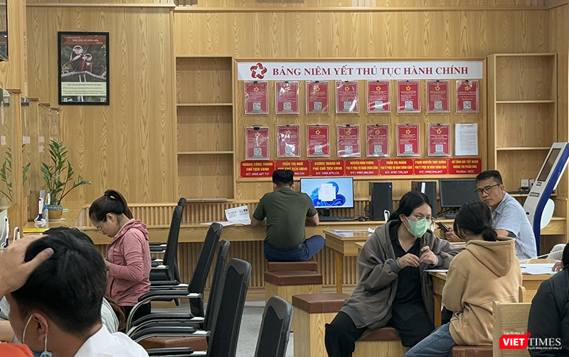Đà Nẵng đã tích hợp hơn 2.000 thủ tục hành chính nhằm phục vụ người dân theo mô hình chính quyền 2 cấp. vt_hanh chinh cong cap xa.png