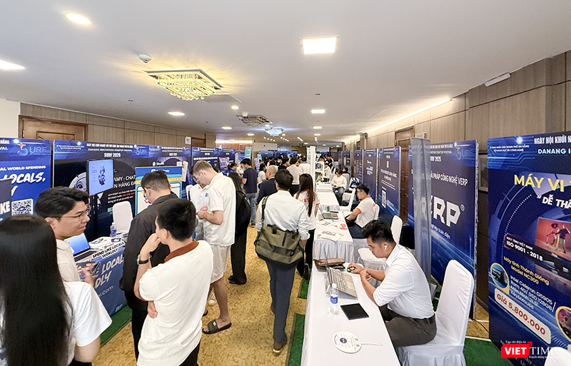 Không gian triển lãm tại Ngày hội Khởi nghiệp đổi mới sáng tạo Đà Nẵng 2025 (SURF 2025) diễn ra từ 29/7-30/7. vt_surf 2025 3.png