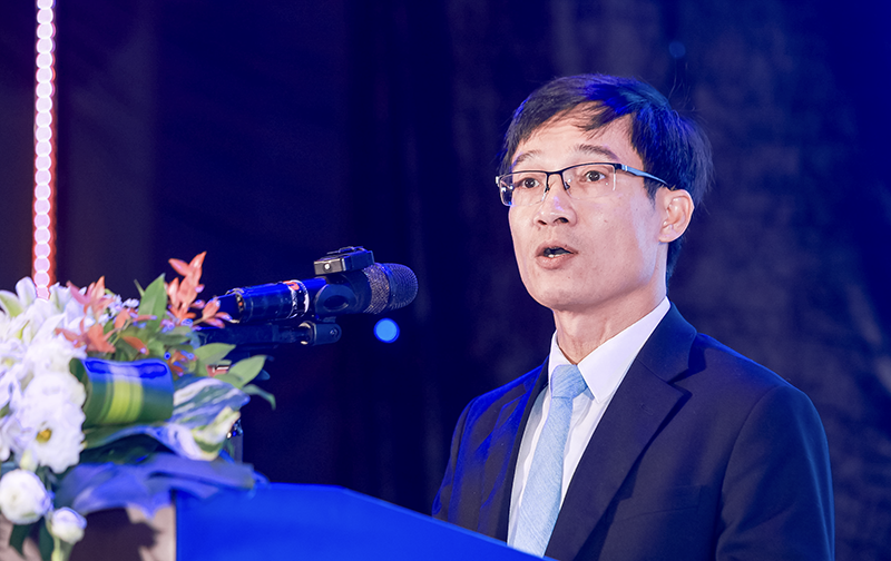 Ông Tán Văn Vương, Phó Giám đốc Sở Văn hóa, Thể thao và Du lịch Đà Nẵng phát biểu tại hội thảo “Đà Nẵng: Kết nối số, nâng tầm điểm đến” trong khuôn khổ HorecFex 2025 ota 3.png