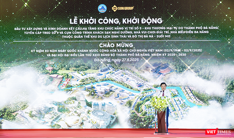 Ông Lương Nguyễn Minh Triết, Chủ tịch UBND Thành phố Đà Nẵng phát biểu tại lễ khởi động dự án. vt_khu thuong mai tu do 2.png