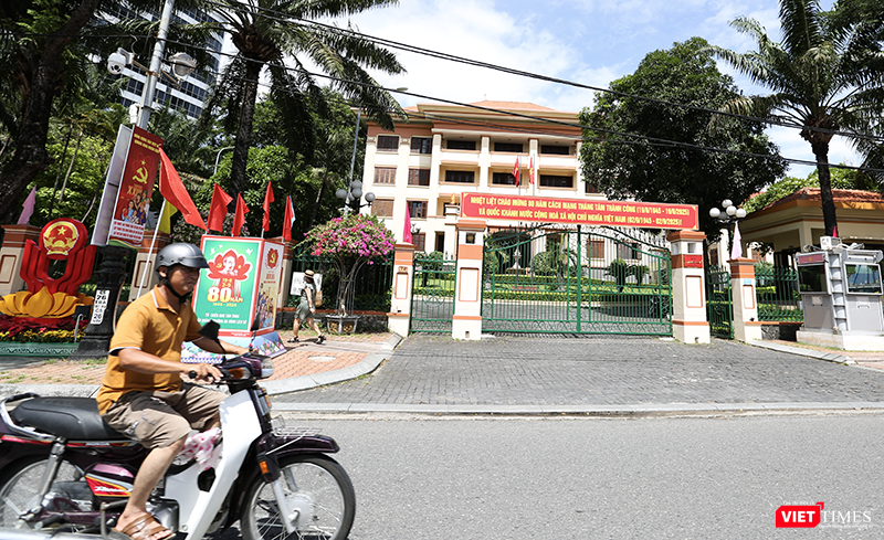 Trụ sở Thành uỷ Đà Nẵng được trang trí trang nghiêm vt_da nang 5.png