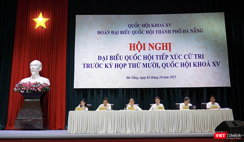 Đoàn đại biểu Quốc hội TP Đà Nẵng tiếp xúc cử tri các phường Hải Châu, Hòa Cường, Sơn Trà, An Hải và Thanh Khê. vt_tiep xuc cu tri 3.png