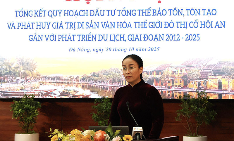 Bà Nguyễn Thị Anh Thi, Phó Chủ tịch UBND thành phố Đà Nẵng phát biểu tại hội thảo. anh thi.png