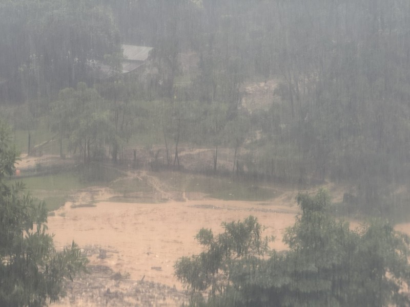 Mưa lũ kèm sạt lở nghiêm trọng xảy ra trên địa bàn xã Trà Tân, Đà Nẵng. 1J8N2F74P_6E06PF.jpeg