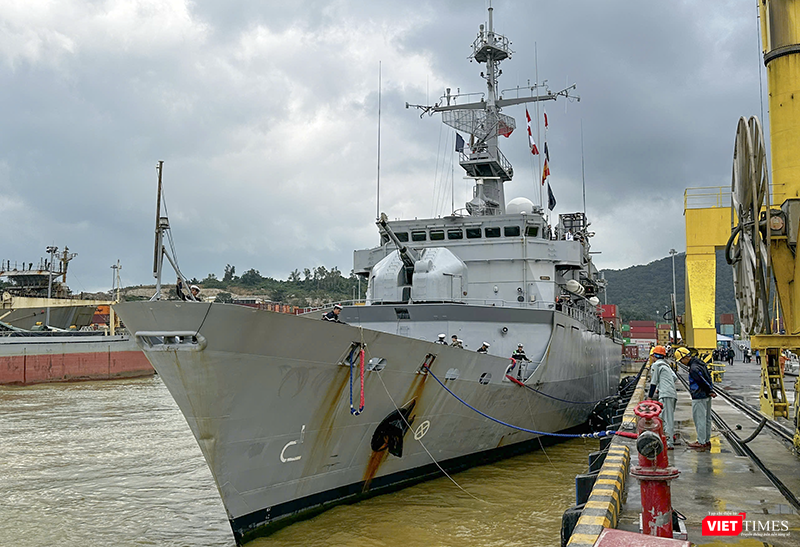 vt_tau hai quan phap 2.png